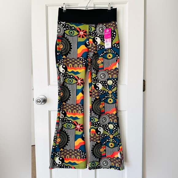 POP Fit Pants - New! POP Fit Groovy Retro Colorful Flare Leggings Pockets Size XL